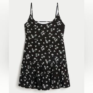 Hollister Black Floral Casual Dress petite length
